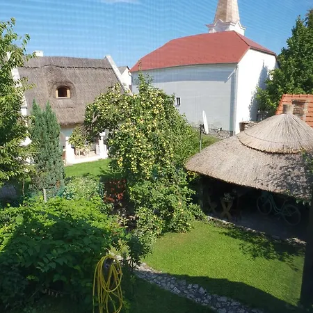 Casa de Férias Authentic Village House Balatonfüred